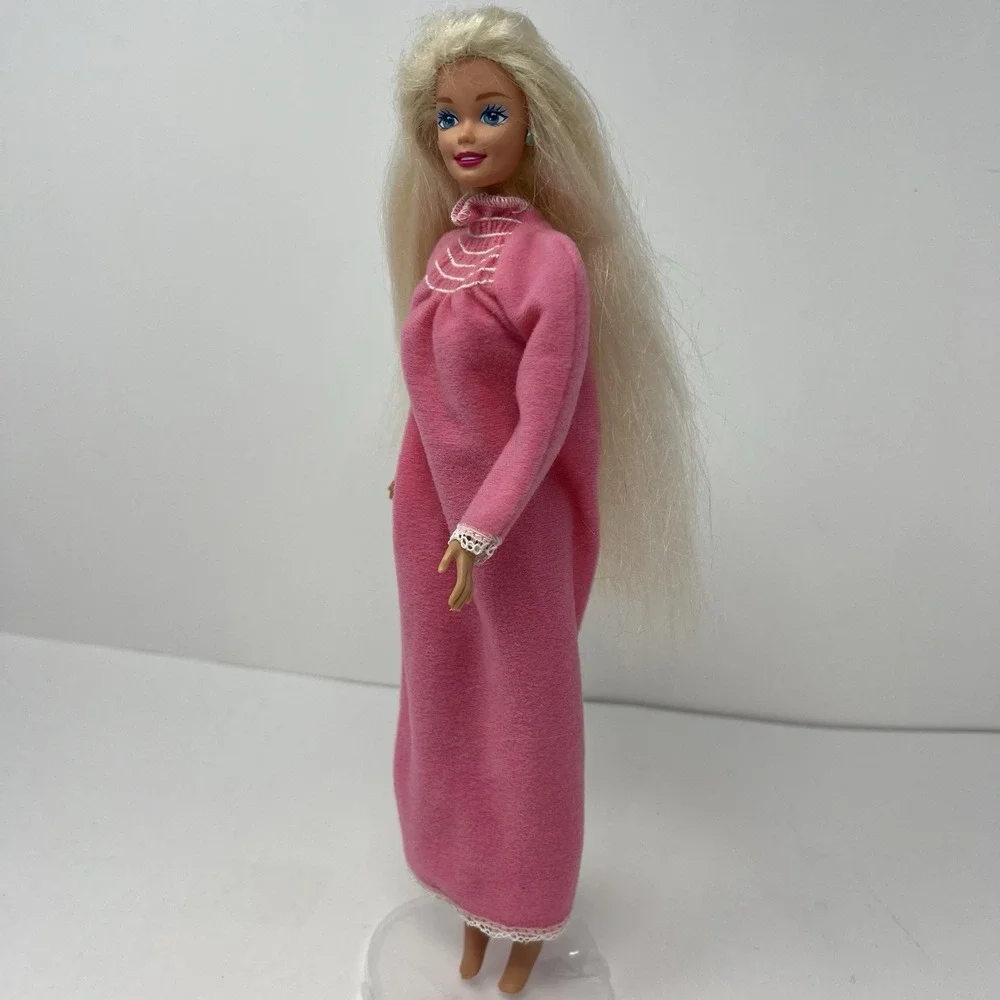 Vintage Barbie Doll 1966 Body Pink Sleeping Gown Retro Fashion Collectible Toy